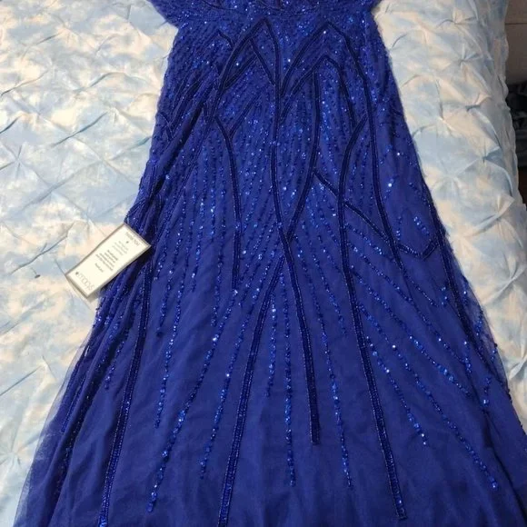 New in the Store,Beautiful Royal blue stunning for the gest wedding wedding - Picture 3 of 4